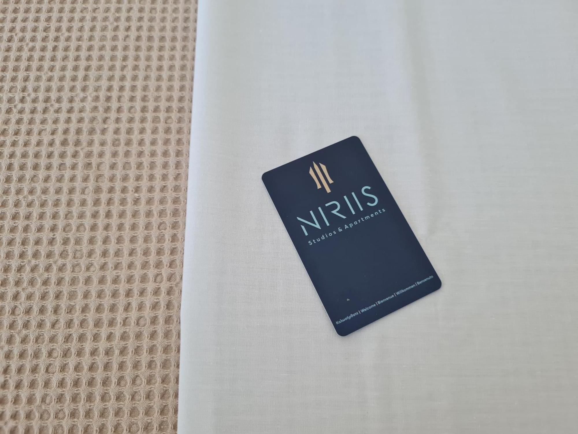 Niriis Sea View Studio Melite Batsi Batsíon Eksteriør bilde